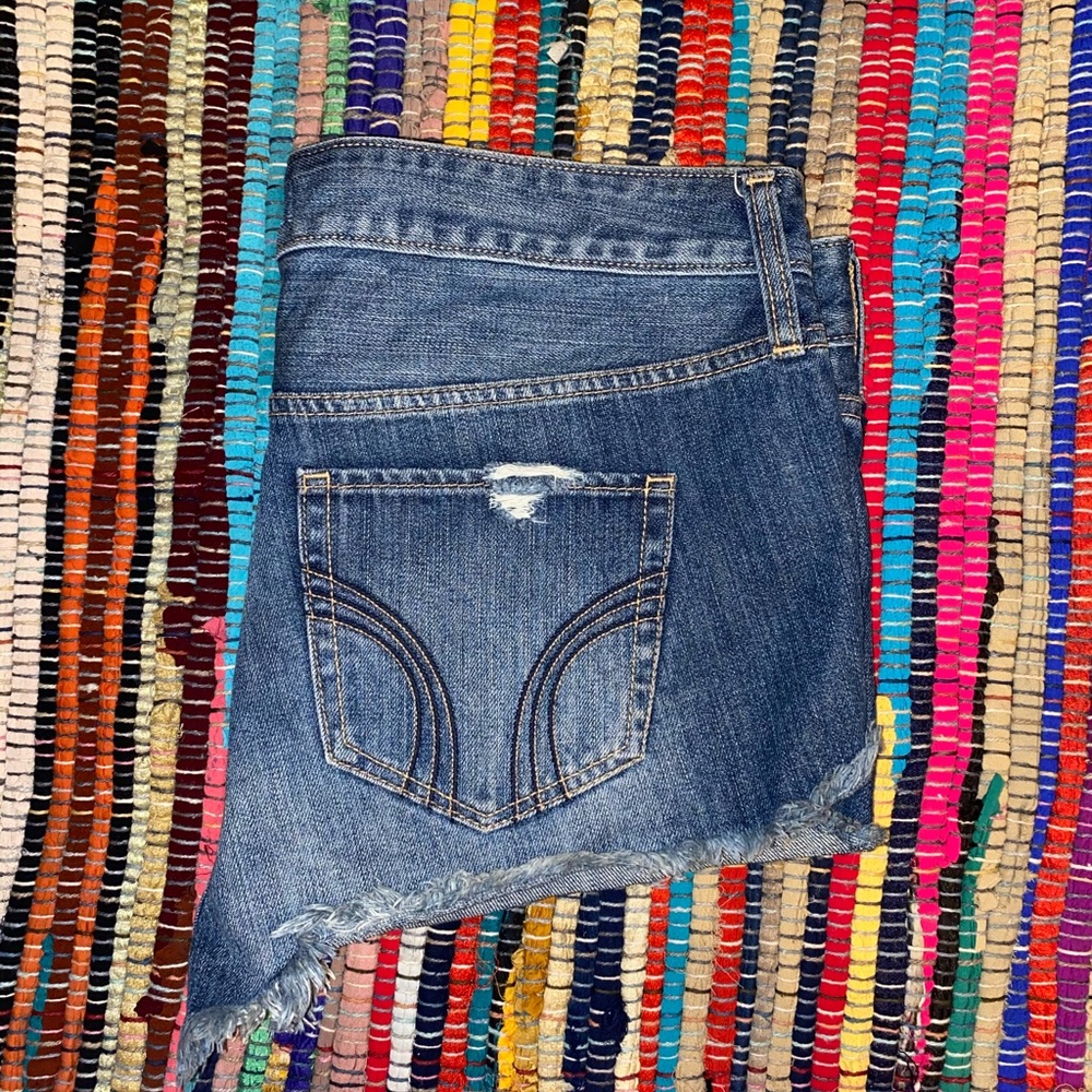 Hollister Denim Cut Off Shorts!